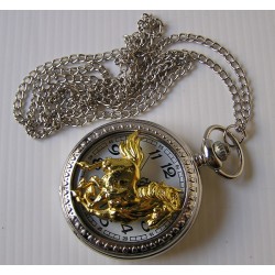 Reloj de bolsillo retro vintage con cadena y relieve figura Caballo dorado